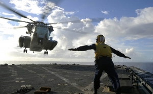 Kuwait firma contratos con Francia por 2.500 millones de euros