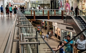 Empresarios est&aacute;n aburridos con tanta tributaci&oacute;n y ya miran otros pa&iacute;ses