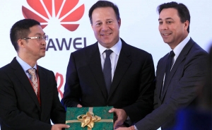 Gigante chino Huawei abre en Panam&aacute; su sexto centro de distribuci&oacute;n del mundo