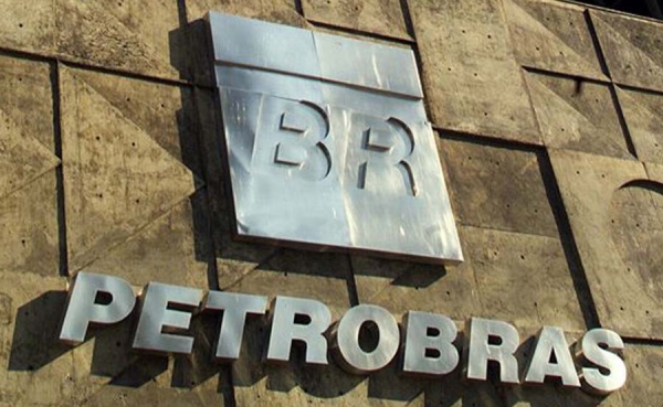 Trabajadores de Petrobras inician protestas por temor a una privatizaci&oacute;n