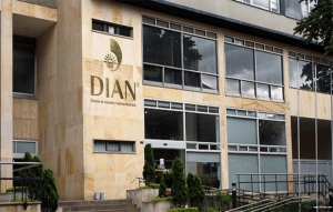 Recaudo de impuestos nacionales en 2018 alcanz&oacute; $144,4 billones