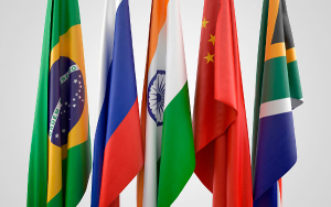 Ca&iacute;da lenta del d&oacute;lar: BRICS crear&iacute;an una moneda com&uacute;n