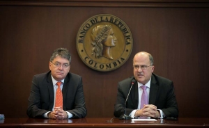 Emisor mantiene nivel de tasa de inter&eacute;s y prev&eacute; mayor desaceleraci&oacute;n