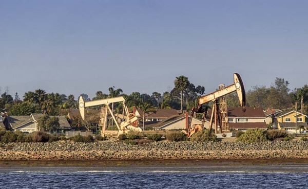 Mexicana Pemex ofrece a firmas privadas vender el hidrocarburo que produzcan