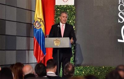Presidente Duque asegura natilla y bu&ntilde;uelo para la salud p&uacute;blica