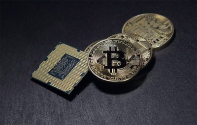 Precio de bitcoin supera los $10.000 por primera vez desde mayo de 2018