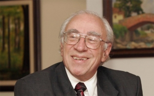 Modelo econ&oacute;mico es ca&oacute;tico, usurero y empobrecedor: Sarmiento