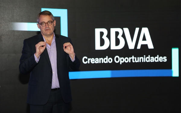 BBVA renueva su imagen, Creando Oportunidades