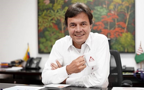 Cosecha cafetera estar&iacute;a por debajo de los 14 millones de sacos: V&eacute;lez