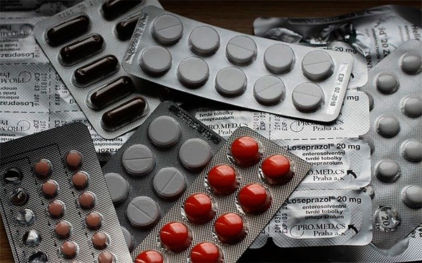 Autoprescribirse, una pr&aacute;ctica indebida y muy cercana a la muerte