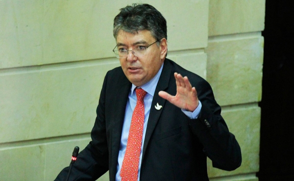 Calificadoras conf&iacute;an en que Reforma Tributaria mejorar&aacute; situaci&oacute;n fiscal