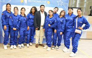 SLB apoya 24 ni&ntilde;as del programa Ella es Astronauta