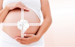 Trabajadores y empresas celebran ampliaci&oacute;n de licencia de maternidad