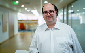 Riesgos fiscales podr&iacute;an impactar descenso en tasas de inter&eacute;s