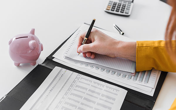 Patrimonio y carga fiscal al d&iacute;a, claves para la declaraci&oacute;n de renta 2025