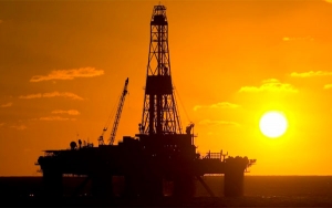 OPEP+ recomienda mantener condiciones actuales del acuerdo