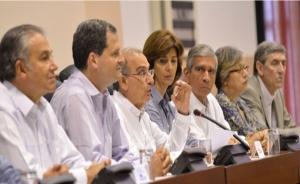 Empresarios y trabajadores aplauden anuncio de cese al fuego bilateral