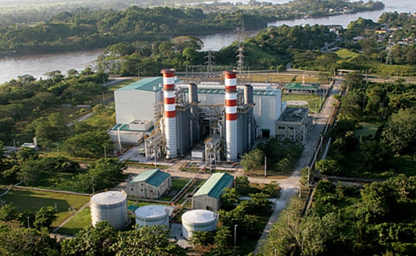 Generadoras acompa&ntilde;an al gobierno en alza de tarifas